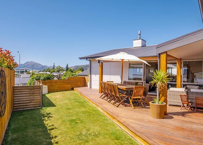 Ferienhaus Lakeside Luxury - *